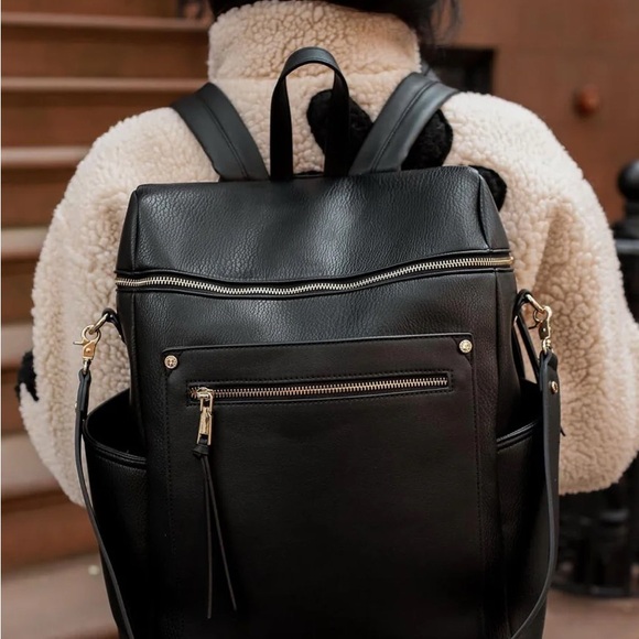 Commuter Backpack - Picture 3 of 12